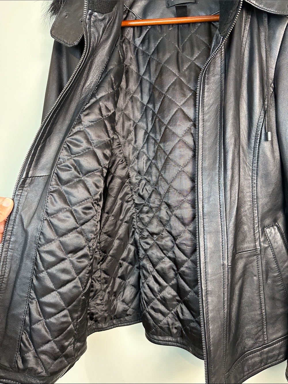 Danier Leather hooded insulated jacket coat faux fur fall spring zip up women’s - Picture 9 of 15